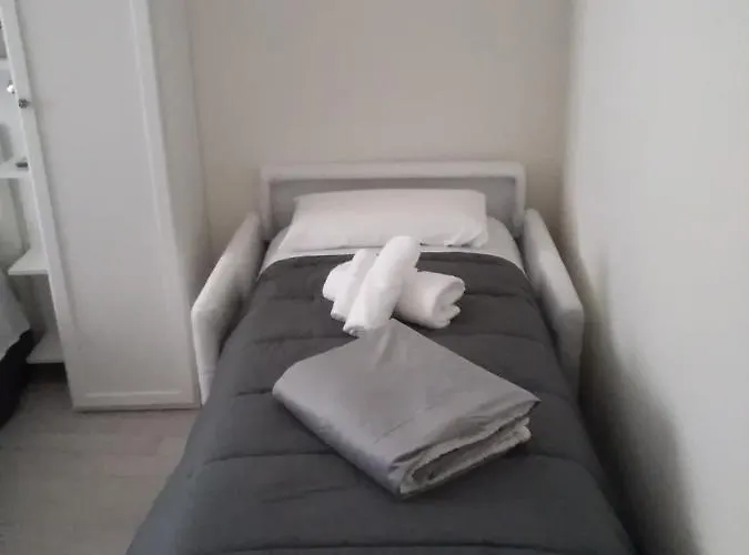 La Casa Di Ludovica All'appio Latino Apartamento